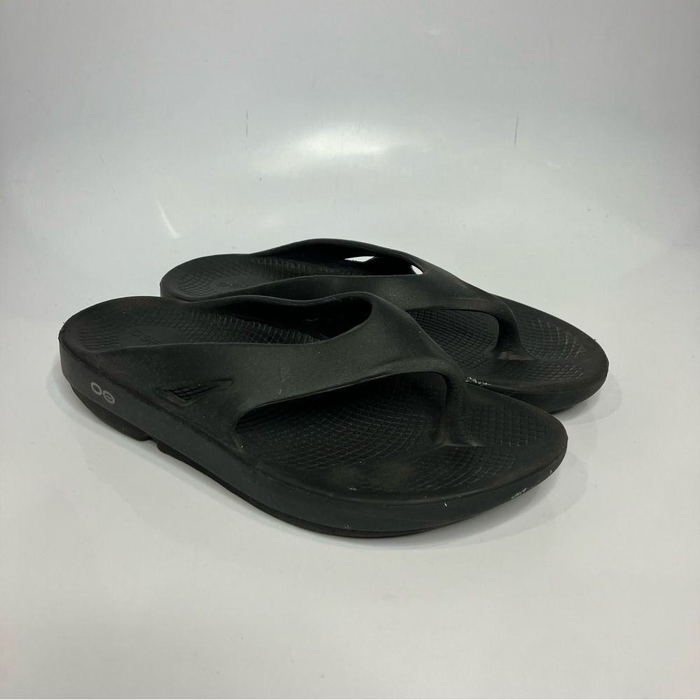 Oofos Ooriginal black sandals flip flops comfort sandals unisex sizing